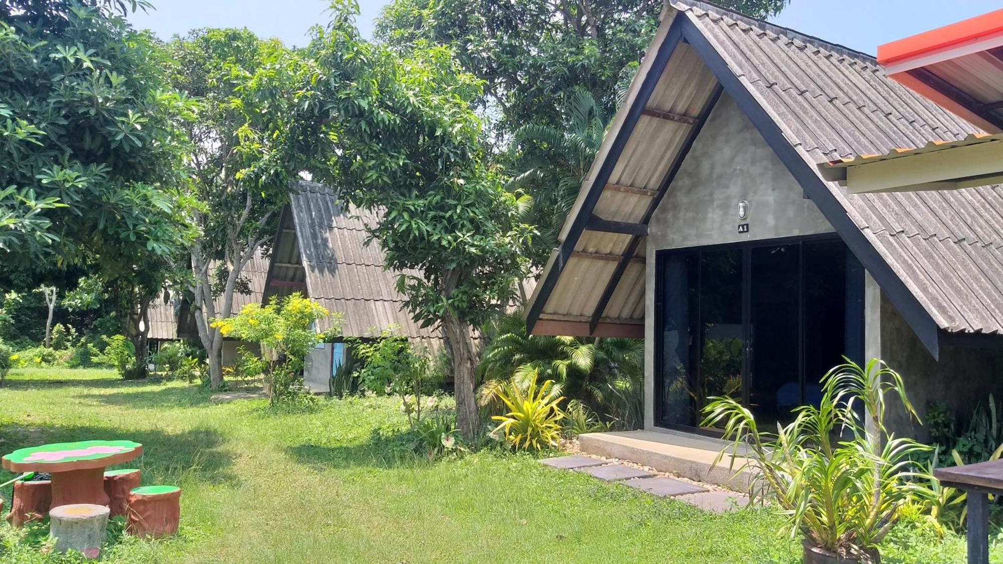 Cashewnut Tree Resort Koh Lanta Exterior photo