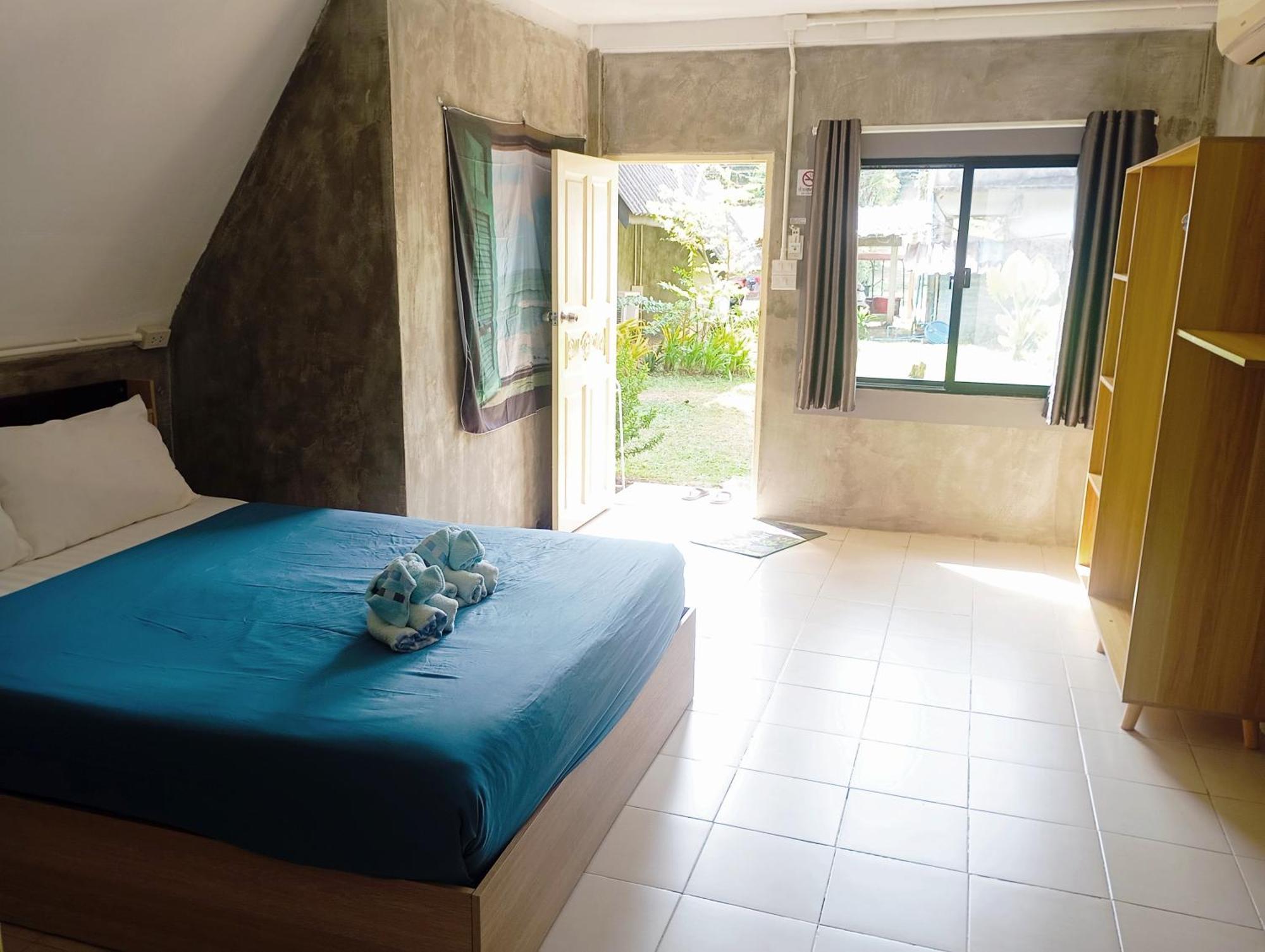 Cashewnut Tree Resort Koh Lanta Exterior photo